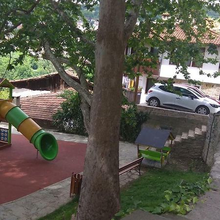 Hostel Pashov Veliko Tarnovo Exterior foto